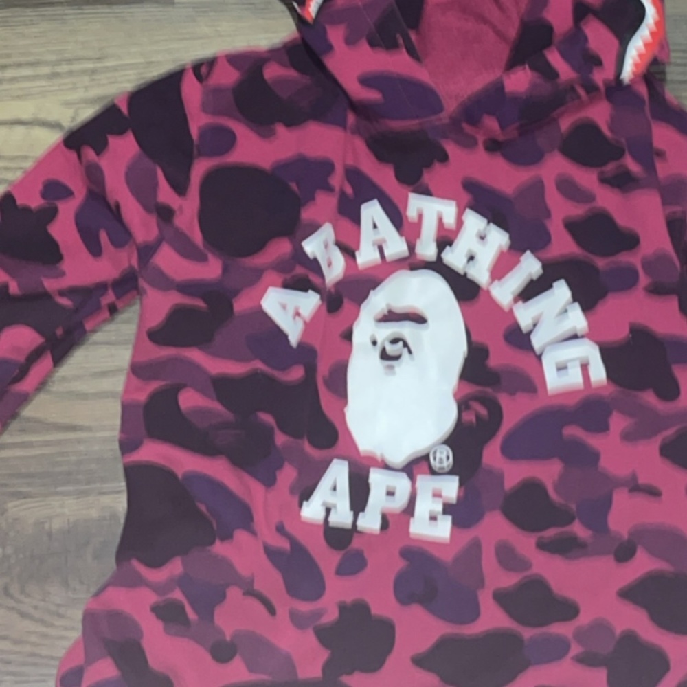 I am selling this bathing ape hoodie